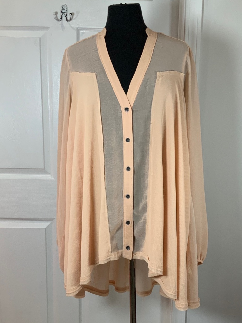 Free People Peach Semi Sheer Chiffon Long Sleeve Oversized Tunic Size Medium